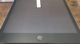 Mint
													Apple iPad 7th Gen - Unlocked, Gray, 32 GB, A2200, photo 2 of 16