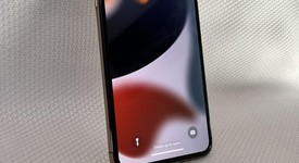 Mint
													Apple iPhone 11 Pro Max - Unlocked, Gold, 64 GB, A2161, photo 4 of 8