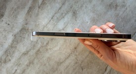 Mint
													Apple iPhone 16 Pro Max - AT&T, Desert, 512 GB, A3084, photo 5 of 7