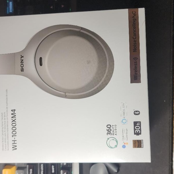 Sony WH-1000XM4 - Silver