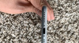 Good
													Apple iPhone 7 - AT&T, Silver, 32 GB, A1778, photo 5 of 7