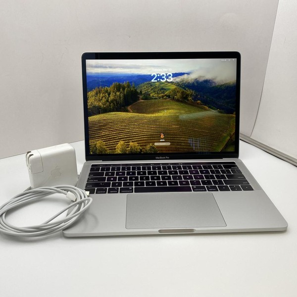 MacBook Pro 2019 - 13 inch - 256 GB, Silver, 16 GB, Intel Core i5