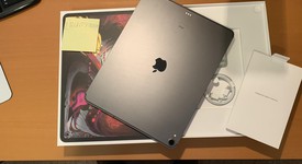 Mint
													Apple iPad Pro 12.9" 3rd Gen 2018 - Unlocked, Gray, 512 GB, A2014, photo 3 of 11