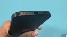 Mint
													Apple iPhone 15 - Unlocked, Black, 256 GB, A2846, photo 5 of 6