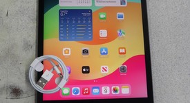 Fair
													Apple iPad 9th Gen - Unlocked, Gray, 64 GB, A2603, photo 1 of 11