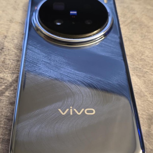 Vivo X200 Pro - Unlocked Non-US, 512 GB, Blue, 16 GB