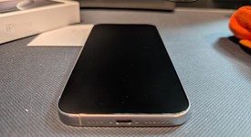 Mint
													Apple iPhone 16 Pro Max - Unlocked, White, 256 GB, A3084, photo 5 of 9