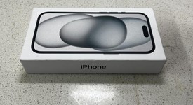 Mint
													Apple iPhone 15 - US Cellular, Black, 256 GB, A2846, photo 5 of 13