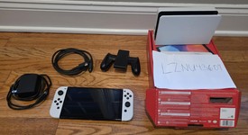 Mint
													Nintendo Switch - OLED - White, 64 GB, photo 1 of 5
