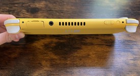 Good
													Nintendo Switch Lite - Yellow, photo 6 of 6