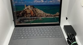 Good
													Microsoft Surface Laptop 3 - I5, Platinum, 256 GB, 8 GB, 13.5", photo 1 of 11