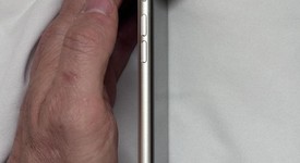 Mint
													Apple iPhone SE 3rd Gen 2022 - Unlocked, Starlight, 64 GB, A2595, photo 4 of 17