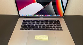 Mint
													MacBook Pro 2017 (With Touch Bar) - 15" - I7, Silver, 1 TB, 16 GB, photo 2 of 9
