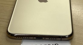 Good
													Apple iPhone 11 Pro Max - Unlocked, Gold, 64 GB, A2161, photo 4 of 7
