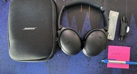 Used
													Bose QuietComfort Headphones - Black, photo 4 of 4
