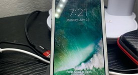 Good
													Apple iPhone 5 - Unlocked, White, 16 GB, A1428, photo 5 of 5