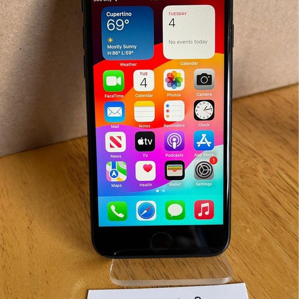 Apple iPhone SE 2nd Gen 2020 - Unlocked, 64 GB, Black, A2275