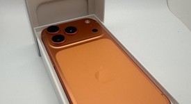 Mint
													Apple iPhone 17 Pro - AT&T, Cosmic Orange, 256 GB, A3256, photo 3 of 5