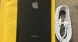 Fair
													Apple iPhone Xr - Unlocked, Black, 64 GB, A1984, photo 2 of 8