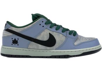 Nike SB Dunk Low Maple Leaf Central Park for sale
