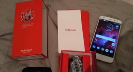 Mint
													Moto Z2 Force - Sprint, Gold, 64 GB, photo 1 of 10