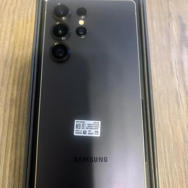 Samsung Galaxy S25 Ultra - Unlocked, 256 GB, Black, 12 GB, SM-S938U1