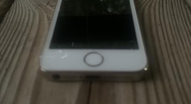 Fair
													Apple iPhone 5S - AT&T, Gold, 32 GB, A1533, photo 5 of 11
