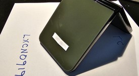 Good
													Samsung Galaxy Z Flip4 5G - Unlocked, Custom, 256 GB, 8 GB, SM-F721U1, Bespoke Edition, photo 4 of 9