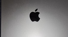 Mint
													Apple iPad Air 5th Gen - Unlocked, Gray, 64 GB, A2589, photo 3 of 13
