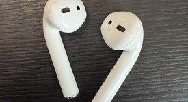 Used
													Apple AirPods 2nd Gen - Lightning Case, photo 1 of 6