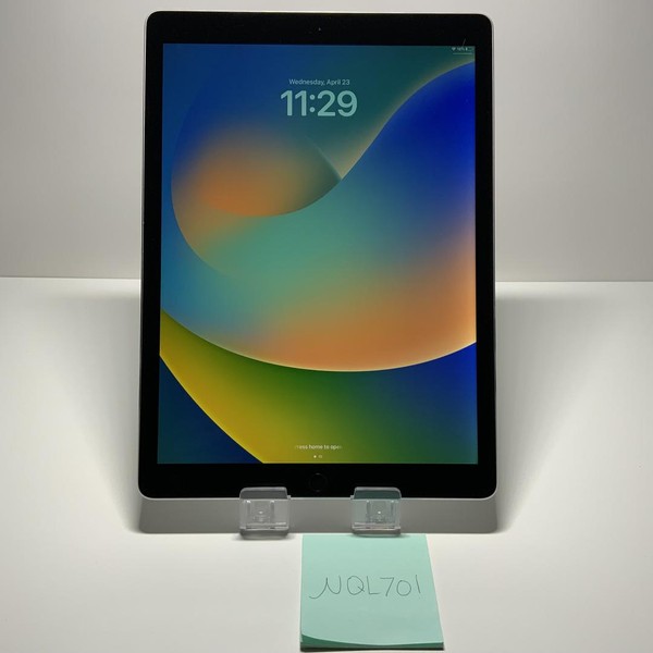 Apple iPad Pro 12.9 inch 1st Gen 2015 - Wi-Fi, 128 GB, Gray, A1584, 1st Gen 2015