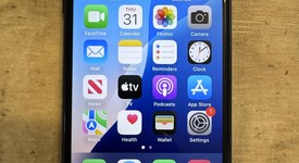 Fair
													Apple iPhone SE 3rd Gen 2022 - T-Mobile, Midnight, 64 GB, A2595, photo 1 of 10