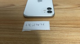 Fair
													Apple iPhone 11 - AT&T, White, 64 GB, A2111, photo 5 of 7