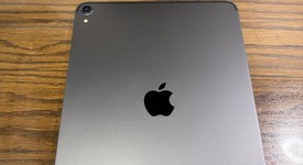 Good
													Apple iPad Pro 11" 2018 - Unlocked, Gray, 512 GB, A2013, photo 5 of 7