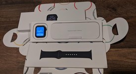 Good
													Apple Watch SE 2nd Gen 40mm - Midnight, A2722 - GPS, Aluminum, photo 1 of 19