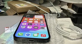 Mint
													Apple iPhone 13 - Unlocked, Midnight, 128 GB, A2482, photo 3 of 7