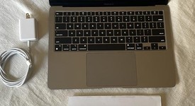 Good
													MacBook Air 2020 - 13" - Apple M1, Gray, 256 GB, 8 GB, photo 2 of 13