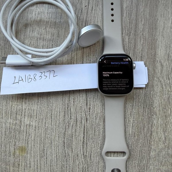 Apple Watch Series 10 42mm - Silver, A2997 - GPS, Aluminum