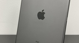 Good
													Apple iPad 8th Gen - Unlocked, Gray, 32 GB, A2428, photo 3 of 8