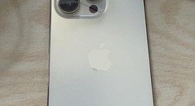 Good
													Apple iPhone 14 Pro - Unlocked, Gold, 256 GB, A2650, photo 4 of 14