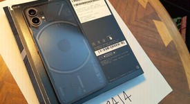 Fair
													Nothing Phone (1) - Unlocked Non-US, Black, 128 GB, 8 GB, photo 2 of 7
