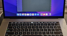 Good
													MacBook Pro 2018 (With Touch Bar) - 15" - I7, Silver, 512 GB, 16 GB, photo 3 of 20