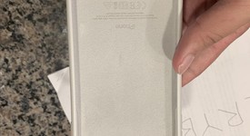 Mint
													Apple iPhone Xs Max - Unlocked, Gold, 64 GB, A1921, photo 4 of 11