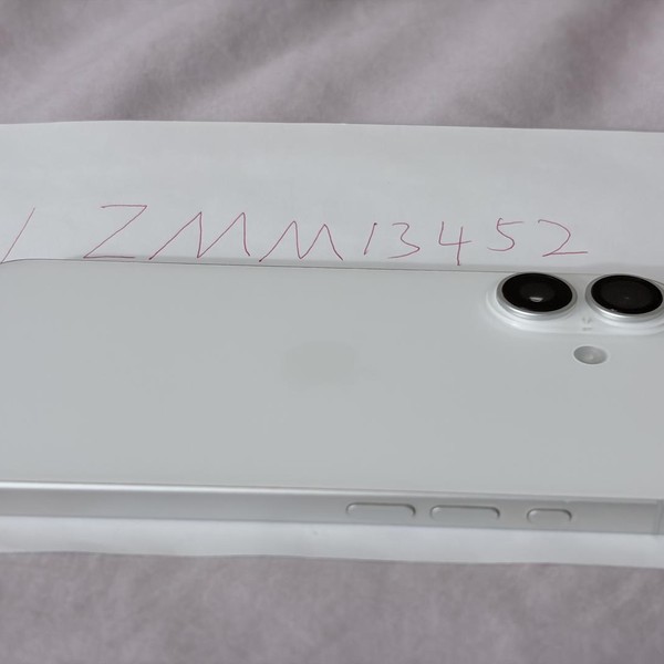 Apple iPhone 16 - Unlocked, 256 GB, White, A3081