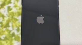 Good
													Apple iPhone SE 2nd Gen 2020 - Unlocked, Black, 64 GB, A2275, photo 2 of 4