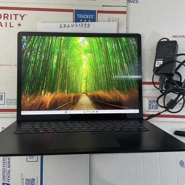 Microsoft Surface Laptop 3 - 512 GB, Black, 16 GB, Intel Core i7, 15 inch