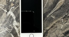 Mint
													Apple iPhone 5S - Unlocked, Gold, 16 GB, A1533, GSM, photo 1 of 17