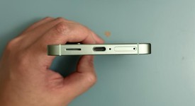 Mint
													Samsung Galaxy S25 - Unlocked Non-US, Mint, 512 GB, 12 GB, SM-S9310, photo 5 of 8