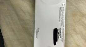 New
													Apple Watch SE 2nd Gen 40mm - Unlocked, Starlight, A2726 - Cellular, Aluminum, photo 3 of 5