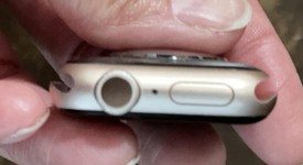 Fair
													Apple Watch Series 6 40mm - Gold, A2291 - GPS, Aluminum, photo 5 of 9